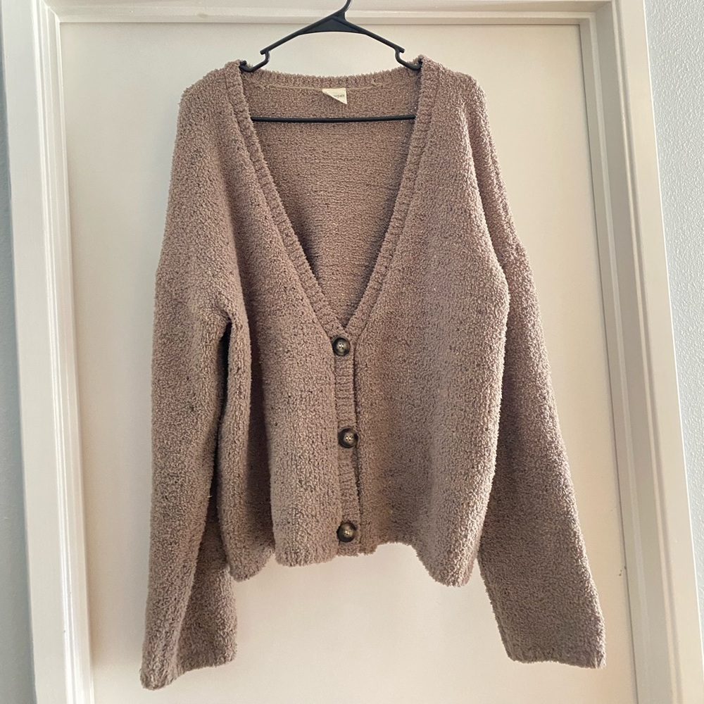 Tilly’s Essentials Fuzzy Sweater